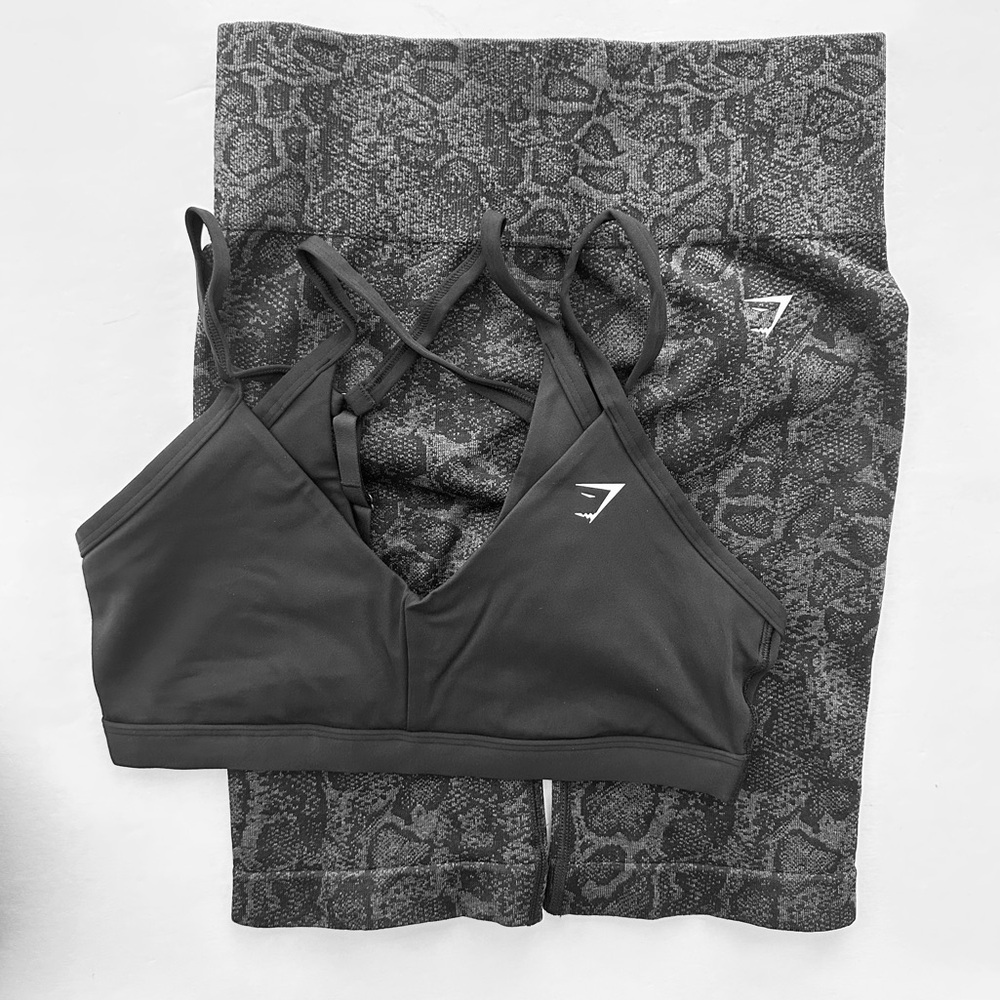 Gymshark Adapt Animal Seamless Cycling Shorts & Double Up Sports Bra Set